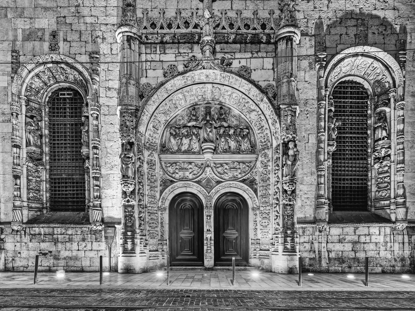 Night Facade, Lisbon, Portugal 2018