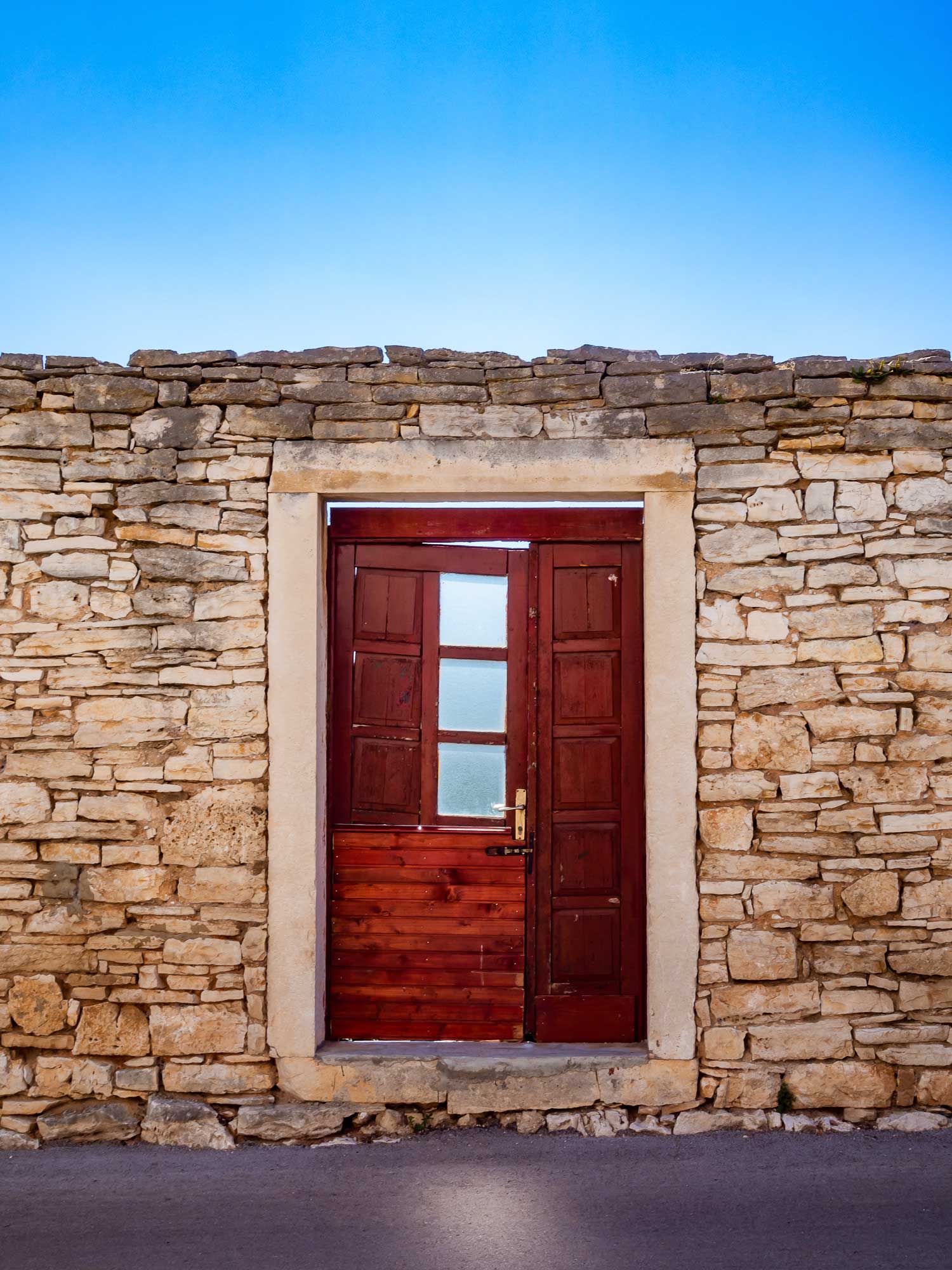 Crimson Doorway, Pula, Croatia 2014